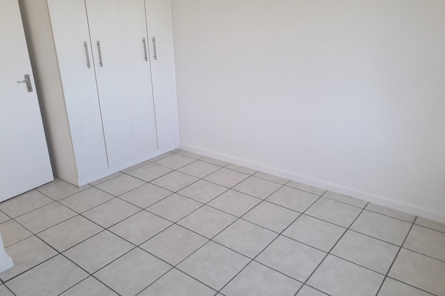 To Let 1 Bedroom Property for Rent in Thornton Western Cape